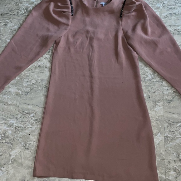 H&M pink dress just like the picture size 2 - Picture 2 of 7